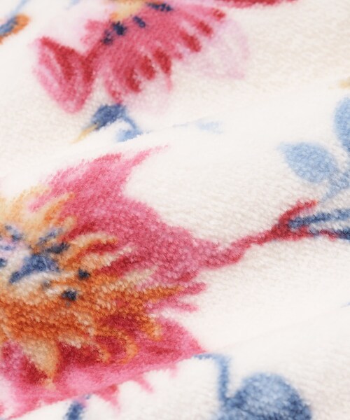 LAURA ASHLEY(ローラアシュレイ)の「ローザリンド柄 シャーリングプリント バスタオル(タオル・レディース・ピンク系5/ブルー系・00)」の5枚目の写真
