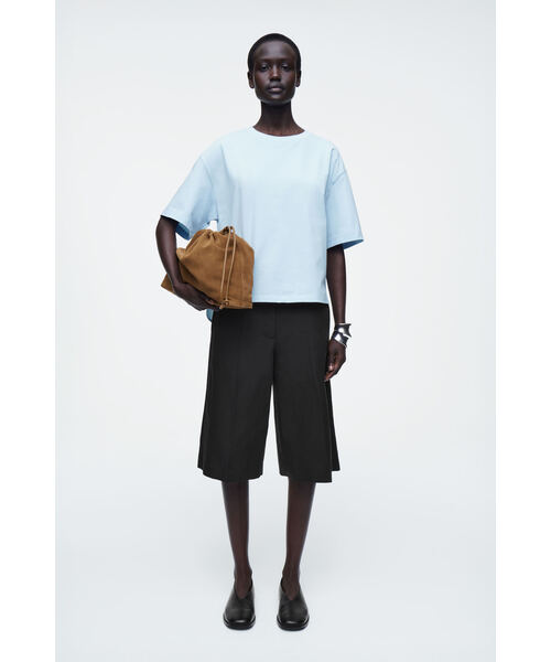 COS（コス）の「コントラストパネルTシャツ（Tシャツ/カットソー・レディース・ライトブルー/オフホワイト・M/S/XS/L）」の3枚目の写真