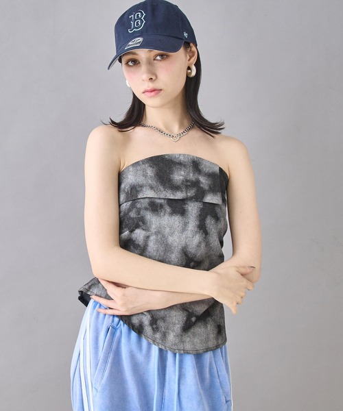 ANAP(アナップ)の「マーブル タイダイ ギャザー ビスチェ(キャミソール・レディース・ブルー/ブラック・FREE)」の17枚目の写真