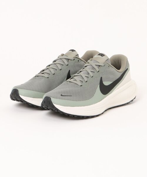 NIKE(ナイキ)の「《NIKE》REVOLUTION 8(スニーカー・メンズ・ブラック×ホワイト/ホワイト/ブラック×ブラック/ホワイト×レッド/グリーン/ホワイト×ブラック/グリーン系その他/ブルー/グレー系その他/ホワイト系その他/グリーン系その他2/ホワイト系その他2/ホワイト系その他3/ネイビー/ホワイト×シルバー・25.0cm/25.5cm/26.0cm/26.5cm/27.0cm/27.5cm/28.0cm/29.0cm/28.5cm)」の12枚目の写真