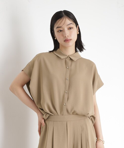 THE SHOP TK (ザ ショップ ティーケー )の「コットンライクブラウス【接触冷感/洗濯機OK/UV/セットアップ可】(シャツ/ブラウス・レディース・ベージュ/ネイビー/アイボリー・12/13)」の2枚目の写真
