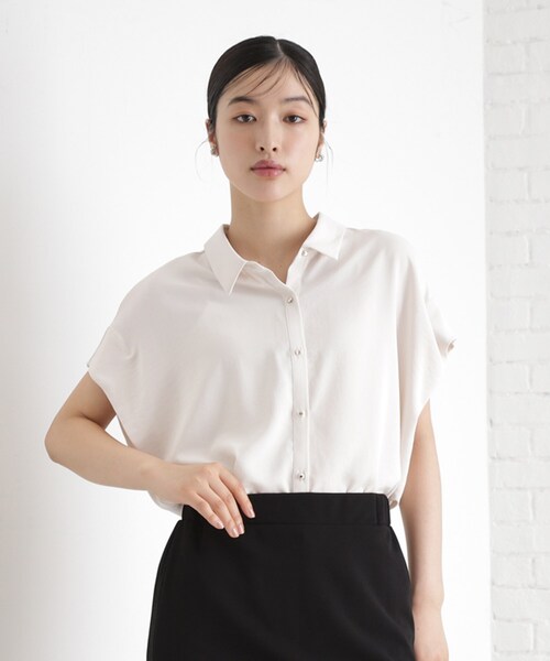 THE SHOP TK (ザ ショップ ティーケー )の「コットンライクブラウス【接触冷感/洗濯機OK/UV/セットアップ可】(シャツ/ブラウス・レディース・ベージュ/ネイビー/アイボリー・12/13)」の1枚目の写真