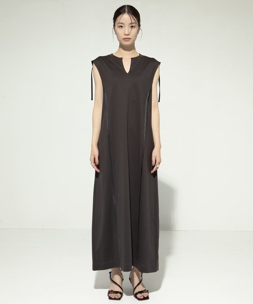 cinoh アシンメトリーノースリーブロングワンピース　青38 チノ CINOH/チノ】BLACK FORMAL SLIT SLEEVE DRESS/ブラック