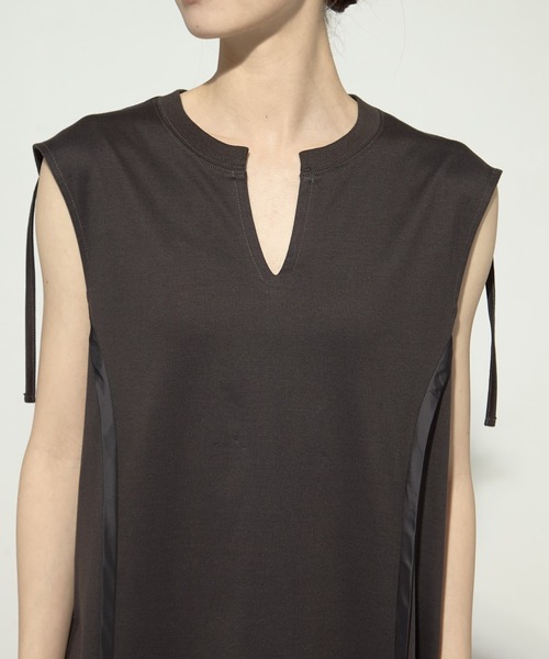CINOH(チノ)の「【CINOH/チノ】《STUDIOUS別注》SIDE LINE DRESS/サイドラインドレス/ノースリーブワンピ(ワンピース・レディース・ダークグレー/ネイビー・36/38)」の10枚目の写真