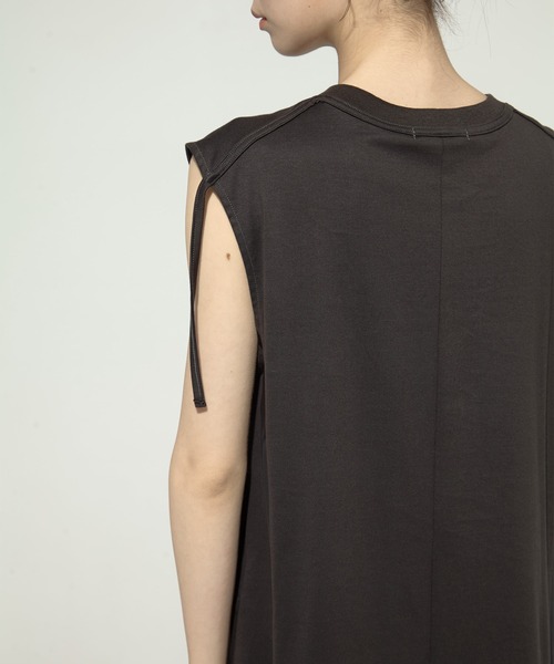 CINOH(チノ)の「【CINOH/チノ】《STUDIOUS別注》SIDE LINE DRESS/サイドラインドレス/ノースリーブワンピ(ワンピース・レディース・ダークグレー/ネイビー・36/38)」の15枚目の写真
