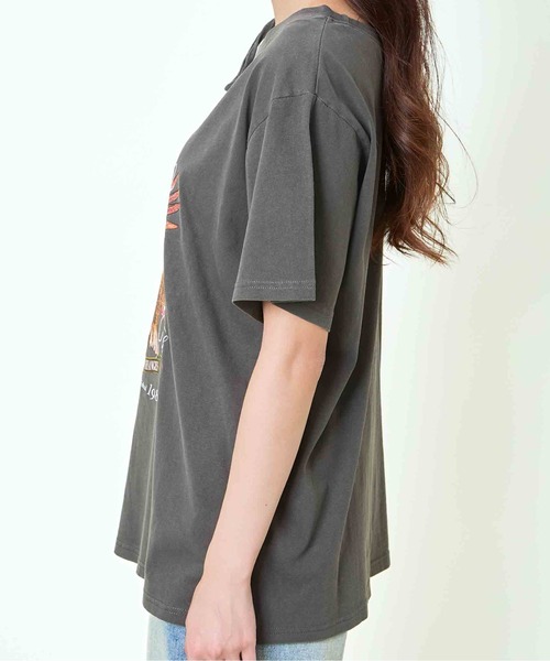 GORGE（ゴージ）の「《ワンショル×ロゴプリント》レディース ルーズTシャツ オーバーサイズ 半袖 春夏秋（Tシャツ/カットソー・レディース・A/カモフラージュ/B/ブラック・F）」の17枚目の写真