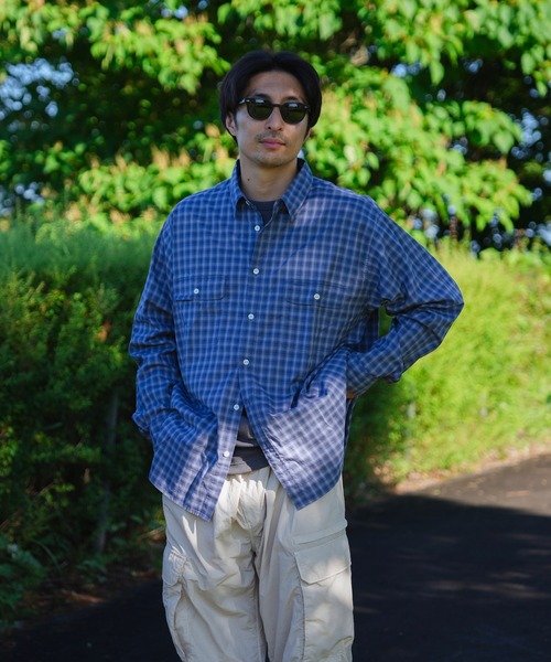 Snow Peak(スノーピーク)の「Snow Peak / Organic Cotton Ombre Check Shirt オーガニックコットン オンブレチェックシャツ(シャツ/ブラウス・メンズ・ブラウン/ブルー・1/S/M/L/XL)」の16枚目の写真