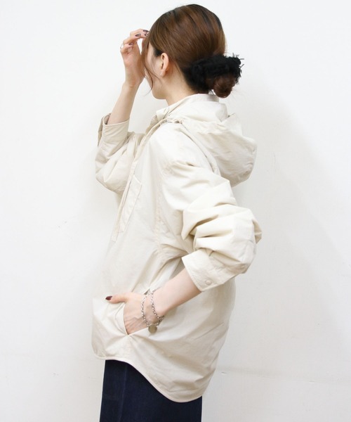 GYMPHLEX（ジムフレックス）の「Gymphlex/ジムフレックス　ボタンダウンフーデッドロングスリーブシャツ　B.D. HOODED LONG SLEEVE SHIRT　GY-B0412 DNT（その他アウター・レディース・チャコールグレー/クリーム・14）」の4枚目の写真