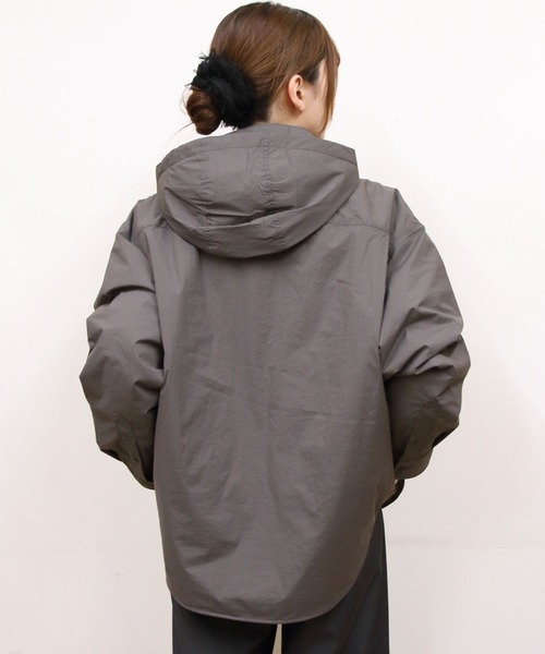 GYMPHLEX（ジムフレックス）の「Gymphlex/ジムフレックス　ボタンダウンフーデッドロングスリーブシャツ　B.D. HOODED LONG SLEEVE SHIRT　GY-B0412 DNT（その他アウター・レディース・チャコールグレー/クリーム・14）」の18枚目の写真