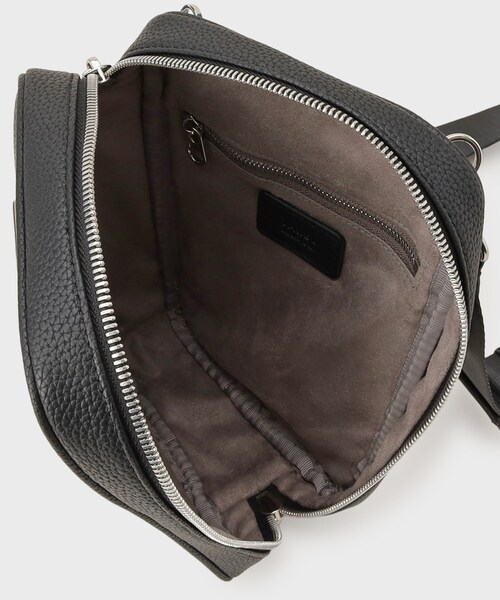 TAKEO KIKUCHI(タケオキクチ)の「マイクロファイバークロスボディバッグ(ボディバッグ/ウエストポーチ・メンズ・ブラウン系その他/ブラック/ベージュ・00)」の8枚目の写真