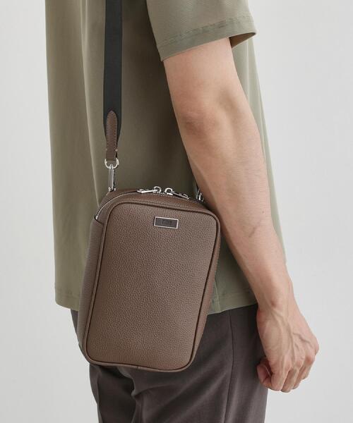 TAKEO KIKUCHI(タケオキクチ)の「マイクロファイバークロスボディバッグ(ボディバッグ/ウエストポーチ・メンズ・ブラウン系その他/ブラック/ベージュ・00)」の19枚目の写真