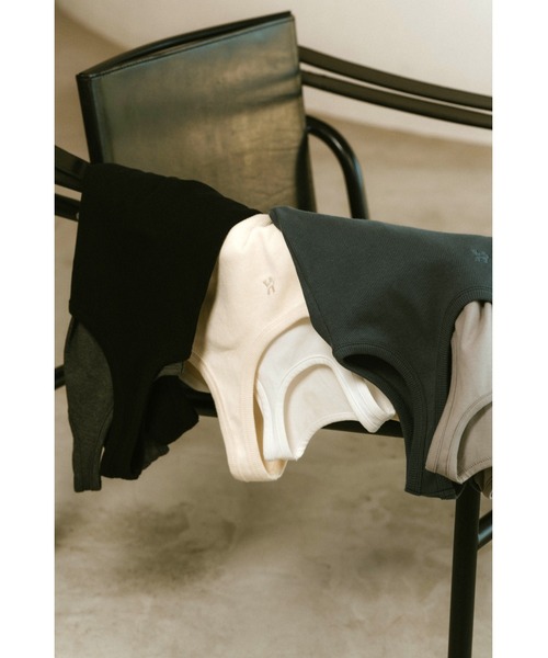 Knuth Marf（クヌースマーフ）の「Knuth Marf 2piece layered logo tank top（タンクトップ・レディース・オフホワイト/ブラック・FREE）」の18枚目の写真