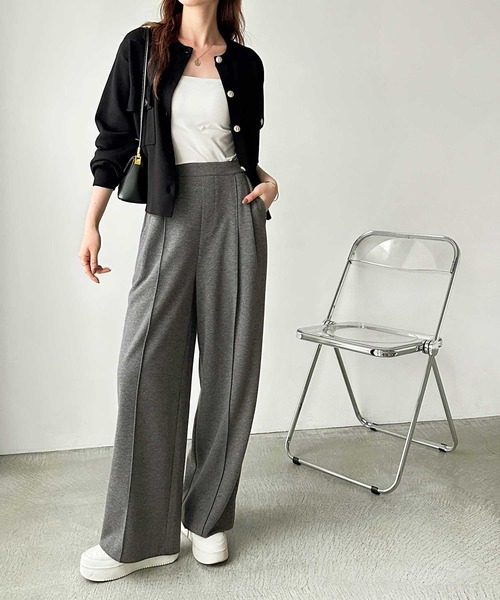 GeeRA（ジーラ）の「【S-XLサイズ展開】リラクシーな穿き心地！キレイ見えピンタックワイドパンツ（スウェットパンツ・レディース・チャコール/ブラック・SMALL/MEDIUM/LARGE/X-LARGE）」の12枚目の写真
