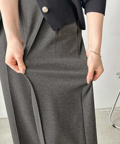 GeeRA（ジーラ）の「【S-XLサイズ展開】リラクシーな穿き心地！キレイ見えピンタックワイドパンツ（スウェットパンツ・レディース・チャコール/ブラック・SMALL/MEDIUM/LARGE/X-LARGE）」の15枚目の写真