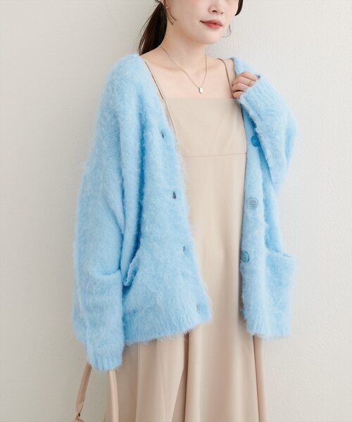 natural couture（ナチュラルクチュール）の「シャギー起毛Vネックニットカーディガン（カーディガン/ボレロ・レディース・サックスブルー/オフホワイト/モカ/ブラウン/ピンク・FREE）」の16枚目の写真