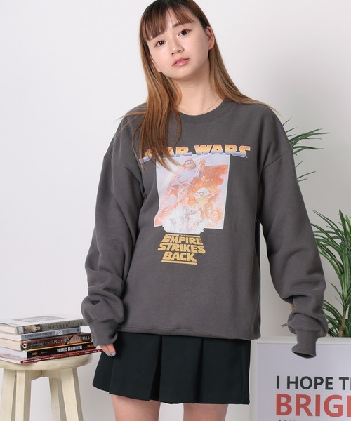 STAR WARS(スターウォーズ)の「【71】【STAR WARS/スターウォーズ】グラフィック プリント 裏起毛 スウェット(スウェット・レディース・ダークグレー/ブルー/チャコールグレー/アイボリー・L/M/XL)」の21枚目の写真