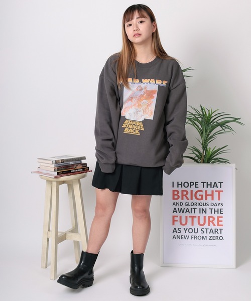 STAR WARS(スターウォーズ)の「【71】【STAR WARS/スターウォーズ】グラフィック プリント 裏起毛 スウェット(スウェット・レディース・ダークグレー/ブルー/チャコールグレー/アイボリー・L/M/XL)」の18枚目の写真