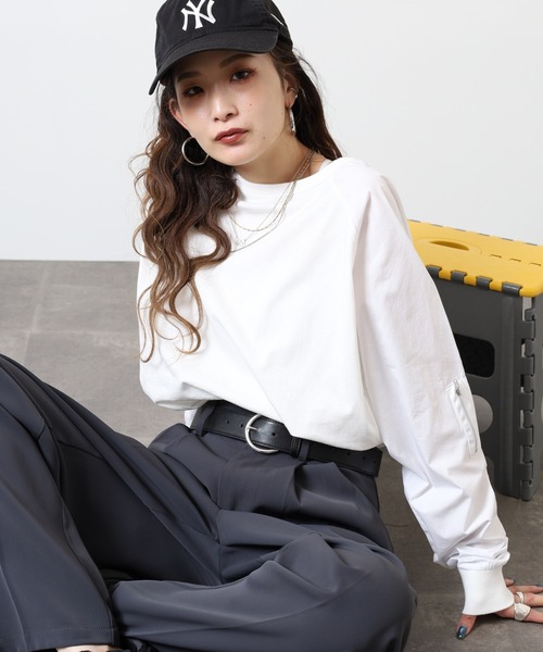 Arinomama(アリノママ)の「ラグラン切替オーバーT(Tシャツ/カットソー・レディース・ブラック/ワインレッド/オフホワイト/カーキ・FREE)」の6枚目の写真