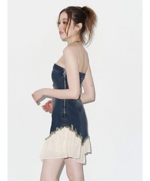 EVRIS（エヴリス）の「フリルドッキングデニムベアミニワンピース（ワンピース・レディース・ライトブルー/インディゴブルー・MEDIUM/SMALL）」の3枚目の写真