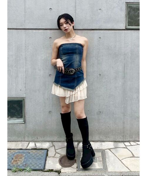 EVRIS（エヴリス）の「フリルドッキングデニムベアミニワンピース（ワンピース・レディース・ライトブルー/インディゴブルー・MEDIUM/SMALL）」の21枚目の写真