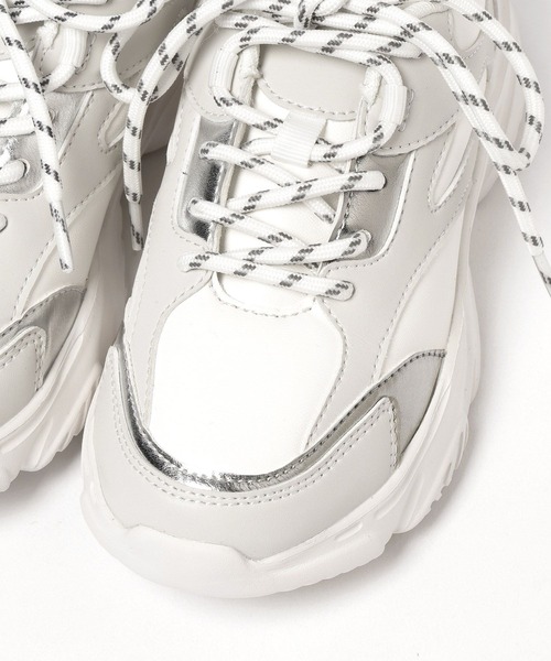 GLOBAL WORK（グローバルワーク）の「撥水厚底スニーカー/595573（スニーカー・キッズ・オフホワイト/ブラック・20cm/21cm/22cm/23cm/24cm）」の6枚目の写真