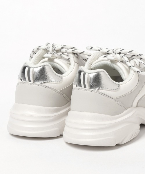 GLOBAL WORK（グローバルワーク）の「撥水厚底スニーカー/595573（スニーカー・キッズ・オフホワイト/ブラック・20cm/21cm/22cm/23cm/24cm）」の12枚目の写真