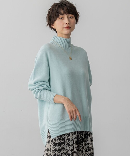 23区 L(ニジュウサンクオオキイサイズ)の「カシミヤブレンド ハイネック ニット(ニット/セーター・レディース・ホワイト系/オールドローズ系/ライトグレー系/ベージュ系/グレー系/ピーコックグリーン系/ライトグリーン系/ダルブルー系/パープル系・46/44)」の5枚目の写真