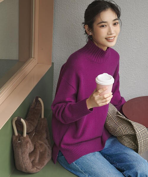 23区 L(ニジュウサンクオオキイサイズ)の「カシミヤブレンド ハイネック ニット(ニット/セーター・レディース・ホワイト系/オールドローズ系/ライトグレー系/ベージュ系/グレー系/ピーコックグリーン系/ライトグリーン系/ダルブルー系/パープル系・46/44)」の8枚目の写真