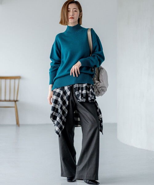 23区 L(ニジュウサンクオオキイサイズ)の「カシミヤブレンド ハイネック ニット(ニット/セーター・レディース・ホワイト系/オールドローズ系/ライトグレー系/ベージュ系/グレー系/ピーコックグリーン系/ライトグリーン系/ダルブルー系/パープル系・46/44)」の17枚目の写真