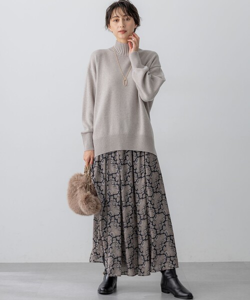 23区 L(ニジュウサンクオオキイサイズ)の「カシミヤブレンド ハイネック ニット(ニット/セーター・レディース・ホワイト系/オールドローズ系/ライトグレー系/ベージュ系/グレー系/ピーコックグリーン系/ライトグリーン系/ダルブルー系/パープル系・46/44)」の13枚目の写真