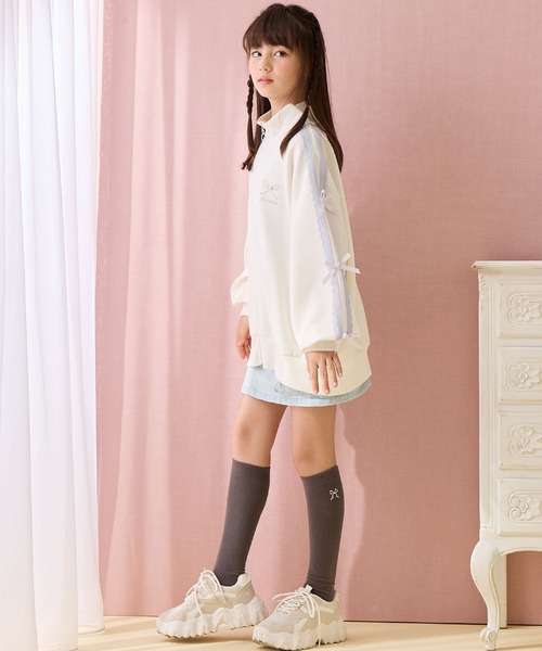 Amourire girl（アムリールガール）の「袖リボンライン ジップアップブルゾン/トラックジャケット（ジャージ・キッズ・ブラック/オフホワイト・140cm/160cm/150cm/130cm）」の16枚目の写真