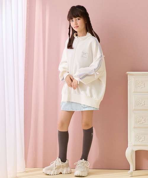Amourire girl（アムリールガール）の「袖リボンライン ジップアップブルゾン/トラックジャケット（ジャージ・キッズ・ブラック/オフホワイト・140cm/160cm/150cm/130cm）」の15枚目の写真