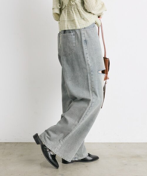 w closet（ダブルクローゼット）の「【25AW】ダメージデニムパンツ（デニムパンツ・レディース・ベージュ/ブルー・MEDIUM/SMALL/LARGE）」の3枚目の写真