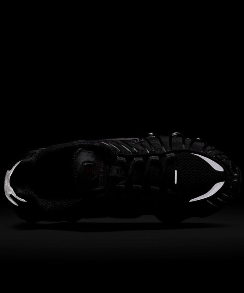 NIKE(ナイキ)の「(NIKE)AIR MAX Shox TL(スニーカー・レディース・ブラック・23cm/24cm/25cm)」の8枚目の写真