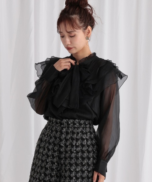 mysty woman（ミスティウーマン）の「2WAY楊柳フリルブラウス　577092（シャツ/ブラウス・レディース・モカ/アイボリー/ブラック・FREE）」の3枚目の写真