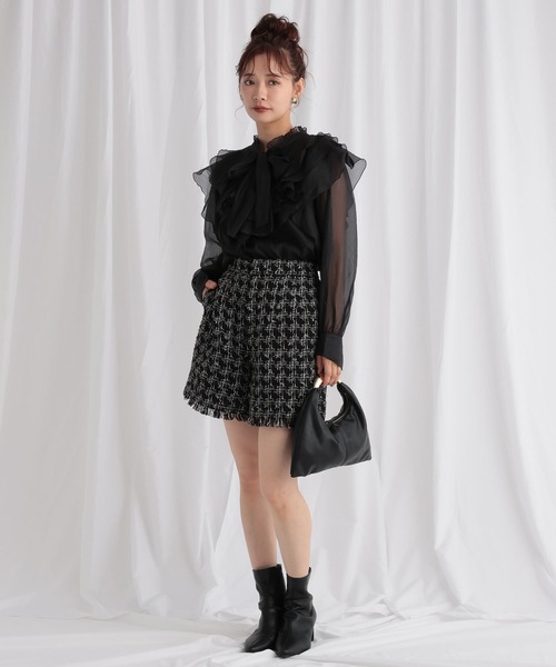 mysty woman（ミスティウーマン）の「2WAY楊柳フリルブラウス　577092（シャツ/ブラウス・レディース・モカ/アイボリー/ブラック・FREE）」の10枚目の写真