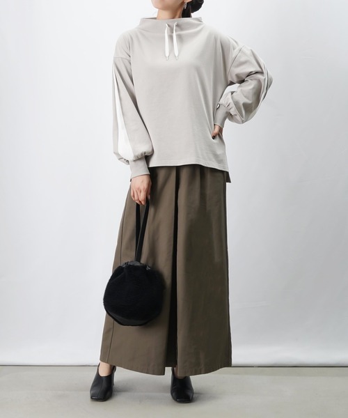 LUCA/LADY LUCK LUCA（ルカ/レディラックルカ）の「LC/LLL ボトルネックラインカットソー（Tシャツ/カットソー・レディース・グレー/カーキ/ブラック・FREE）」の5枚目の写真