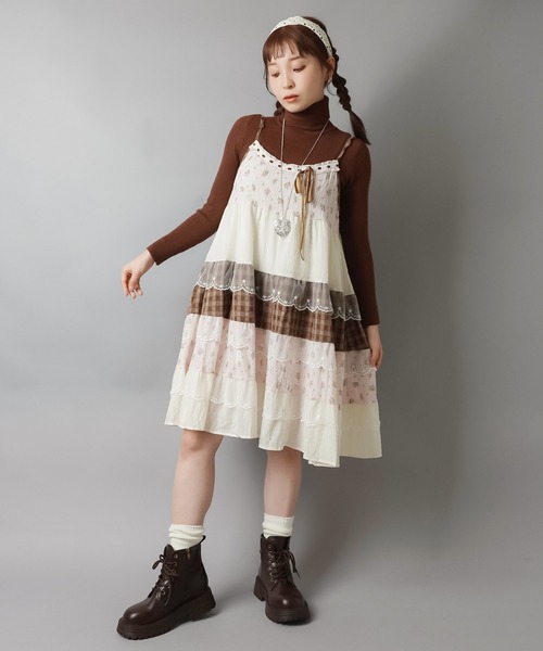 SPINNS(スピンズ)の「異素材のときめきをぎゅっと☆★ヴィンテージ風キャミワンピ(ワンピース・レディース・ブラック/ピンク/グリーン/ブラウン/ブルー/ピンク系その他・ONESIZE)」の19枚目の写真