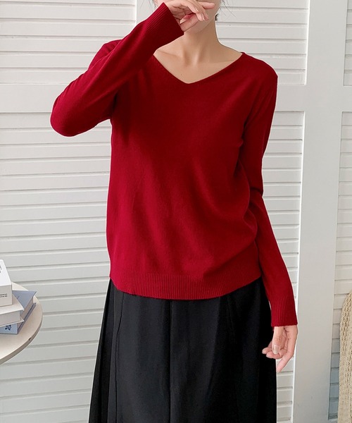 LOWO(ロワ)の「【12色展開】シンプル Vネック ニット プルオーバー(ニット/セーター・レディース・オフホワイト/グレー/ブラック/グレイッシュベージュ/カーキ/ベビーピンク/モカ/ベージュ/マスタード/ブラウン/ピンク/レッド・FREE)」の12枚目の写真