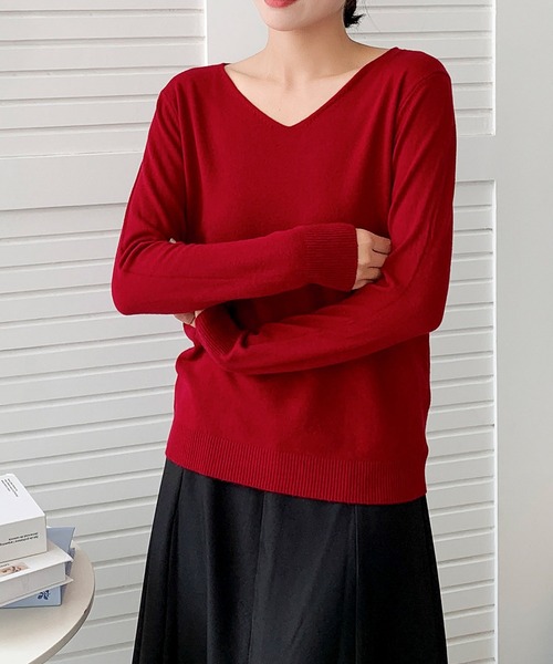 LOWO(ロワ)の「【12色展開】シンプル Vネック ニット プルオーバー(ニット/セーター・レディース・オフホワイト/グレー/ブラック/グレイッシュベージュ/カーキ/ベビーピンク/モカ/ベージュ/マスタード/ブラウン/ピンク/レッド・FREE)」の21枚目の写真