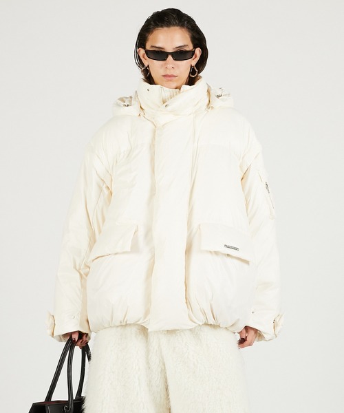 PRANK PROJECT（プランクプロジェクト）の「オーバーパファーダウンジャケット / Over-Puffer Down Jacket（ダウンジャケット/コート・レディース・ホワイト/レッド/ブラック・FREE）」の2枚目の写真