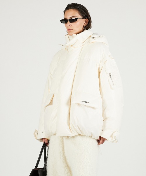 PRANK PROJECT（プランクプロジェクト）の「オーバーパファーダウンジャケット / Over-Puffer Down Jacket（ダウンジャケット/コート・レディース・ホワイト/レッド/ブラック・FREE）」の6枚目の写真