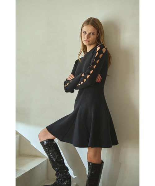 Estella.K(エステラケー)の「Audrina Knit Dress ミニフレアーリブニットドレス(ワンピース・レディース・モーブ系/ブラック・FREE)」の1枚目の写真