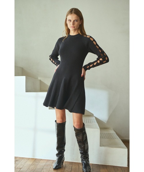Estella.K(エステラケー)の「Audrina Knit Dress ミニフレアーリブニットドレス(ワンピース・レディース・モーブ系/ブラック・FREE)」の4枚目の写真