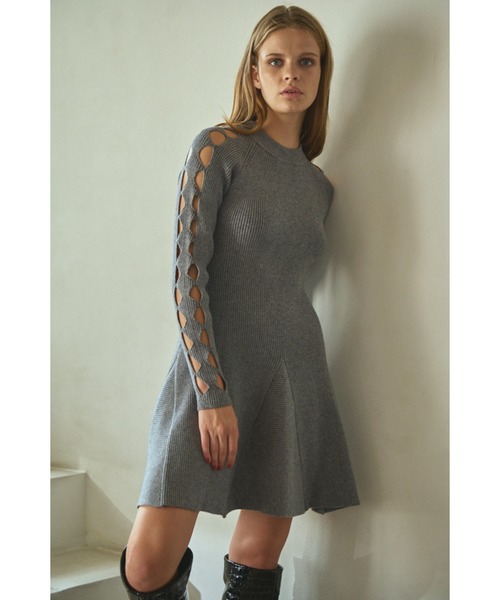 Estella.K(エステラケー)の「Audrina Knit Dress ミニフレアーリブニットドレス(ワンピース・レディース・モーブ系/ブラック・FREE)」の19枚目の写真