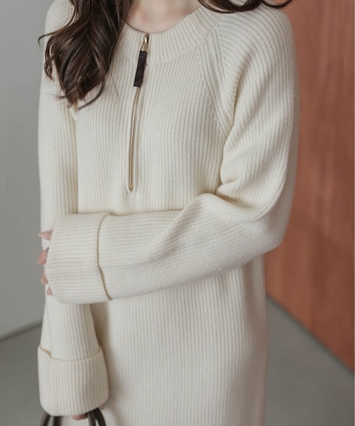 La-gemme（ラジェム）の「ハーフジップ リブニットワンピース（ワンピース・レディース・グレー/アイボリー/ベージュ/ブラック・フリー）」の11枚目の写真