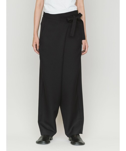 MIDIUMISOLID（ミディウミソリッド）の「MIDIUMISOLID ドレープラップパンツ（その他パンツ・レディース・ブラウン/ブラック/グレー・36）」の7枚目の写真