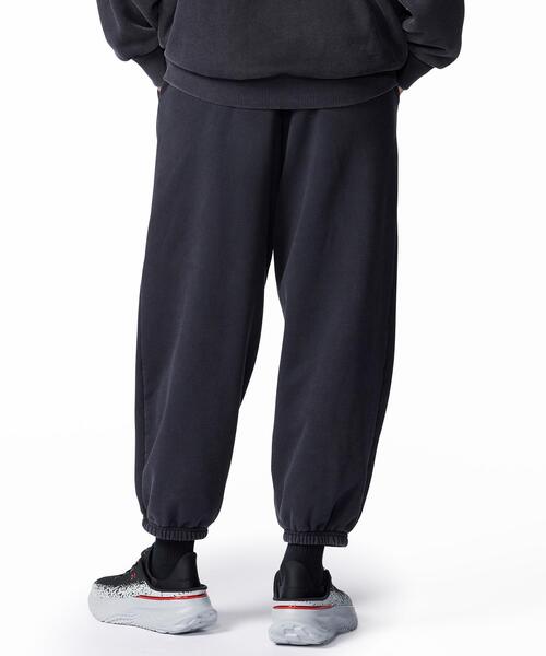 UNDER ARMOUR（アンダーアーマー）の「UAアイコン ヘビーウェイト フリース オーバーサイズド パンツ（ライフスタイル/レディース）（その他パンツ・レディース・ブラック・S/L/XL/M）」の2枚目の写真