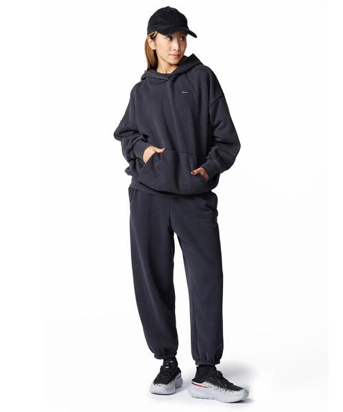 UNDER ARMOUR（アンダーアーマー）の「UAアイコン ヘビーウェイト フリース オーバーサイズド パンツ（ライフスタイル/レディース）（その他パンツ・レディース・ブラック・S/L/XL/M）」の3枚目の写真