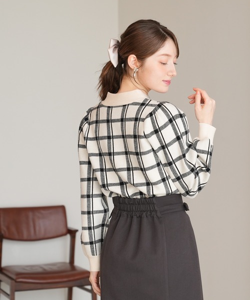 ASTORIA ODIER（アストリアオディール）の「チェック柄ジャガードボウタイプルオーバー（ニット/セーター・レディース・ブラック/サックスブルー/ホワイト・MEDIUM/LARGE）」の6枚目の写真